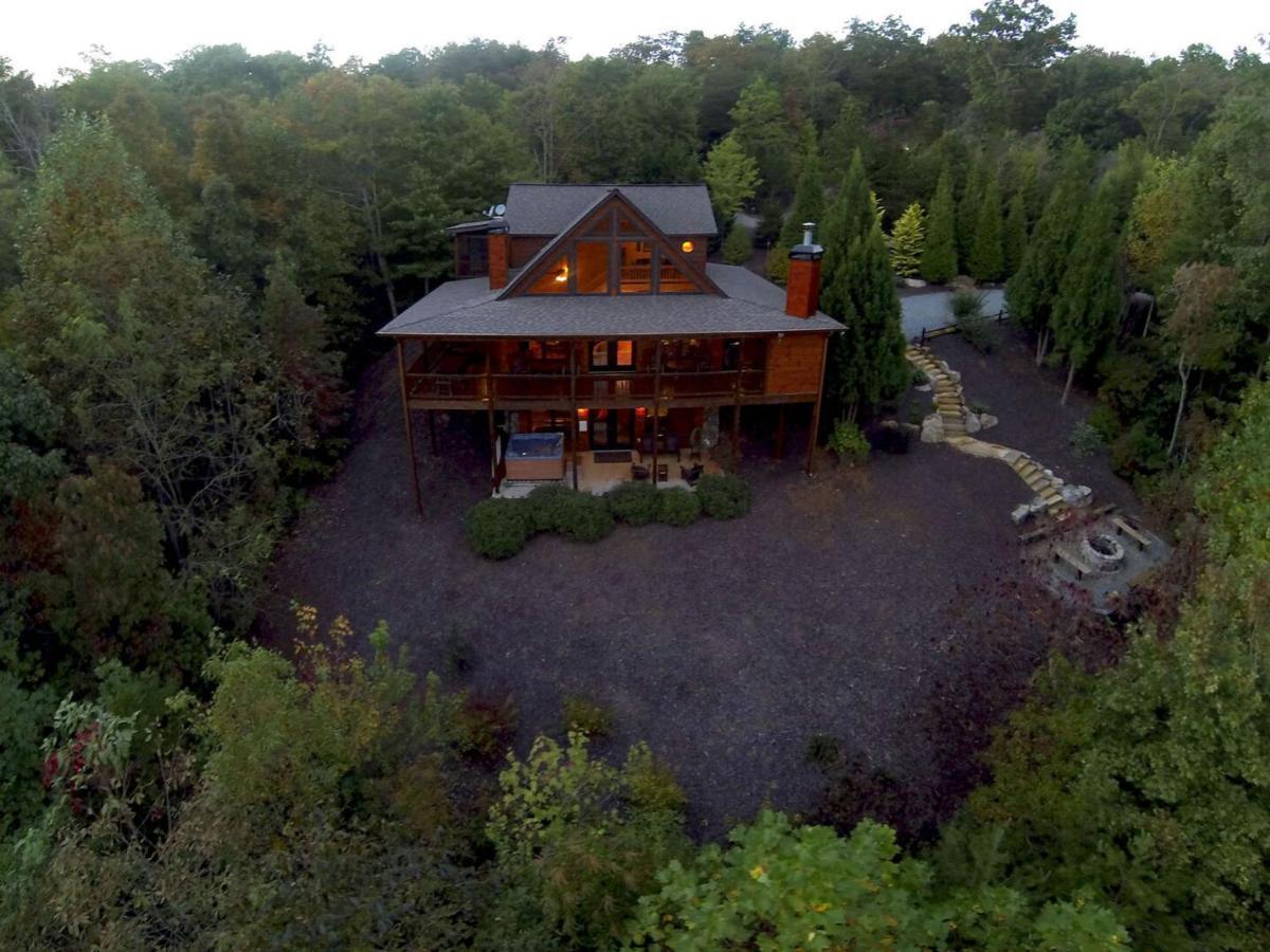 Aska Adventure Lodge ブルーリッジ山脈 エクステリア 写真